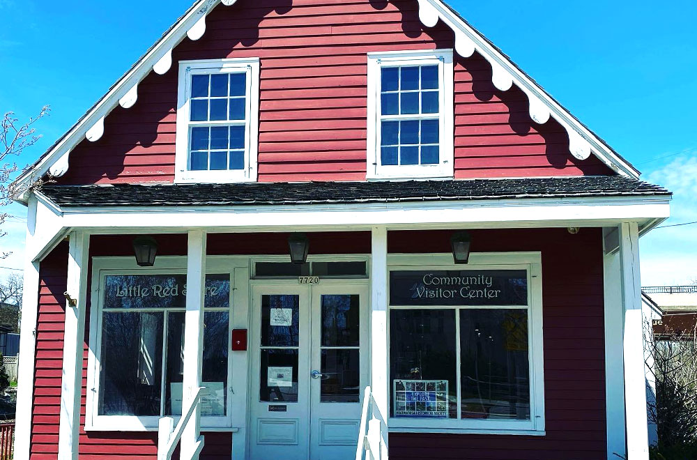 Little Red Store and community visitor center in Wauwatosa
